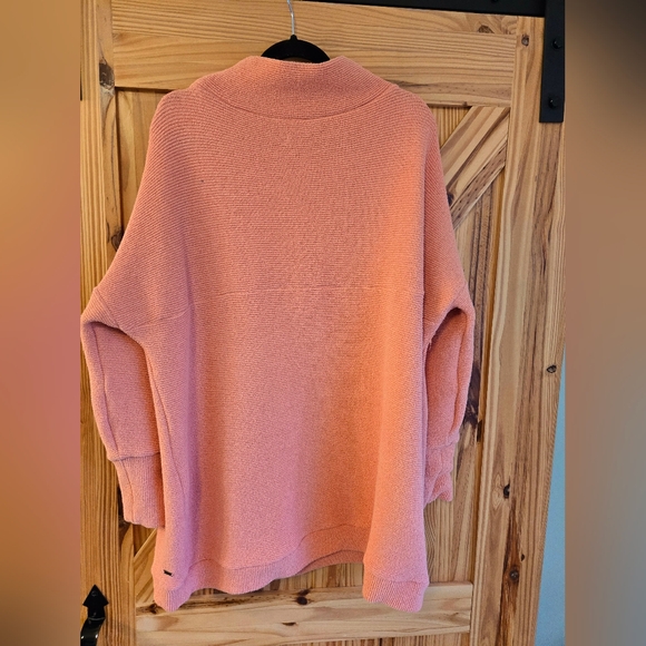 O'Neil Throw It On Mock Neck shirt dress, large, canyon clay colour. Like new - Picture 2 of 9